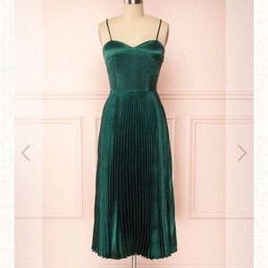 1861 boutique Abetyn Emerald Silky Pleated Midi Dress bridesmaid wedding night
